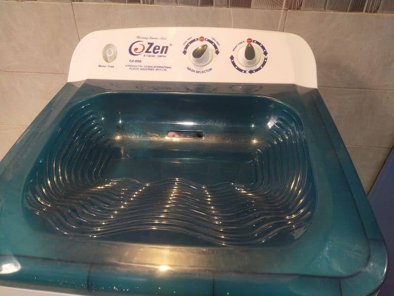 Washer machine copper ( only used 2 months) with complete grantti 1