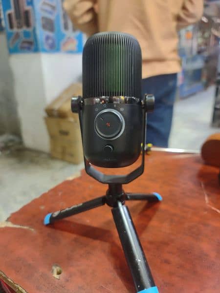 JLab microphone/mic 5