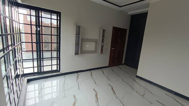 08 MARLA HOUSE FOR SALE LDA APPROVED IN LOW COST-D BLOCK PHASE 2 BAHRIA ORCHARD LAHORE 4