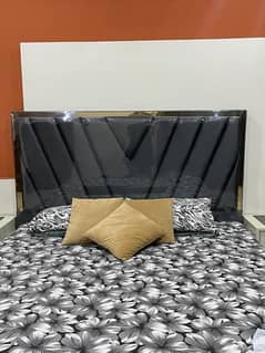 new bed and 2 side table urgent sale 0