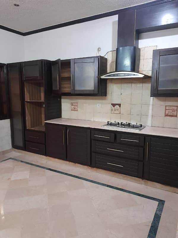 E11 separate gate kanal 3bed ground 3