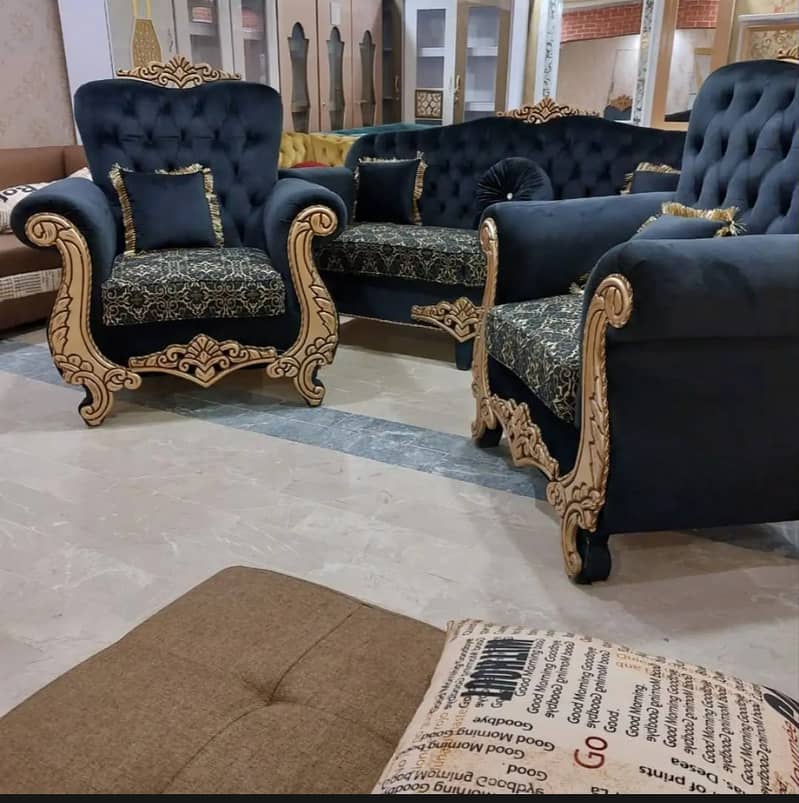 Make your drawing Room Luxury with this beautiful 5 seater Sofa set 6