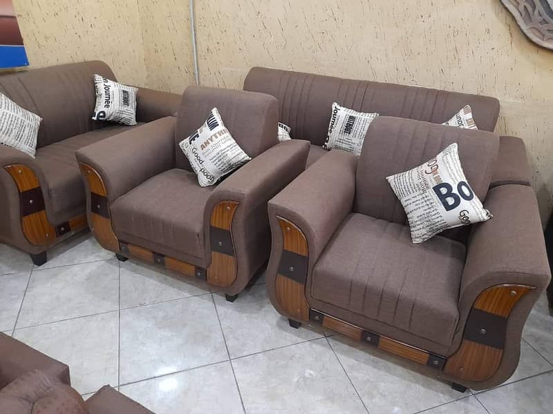 Make your drawing Room Luxury with this beautiful 5 seater Sofa set 9