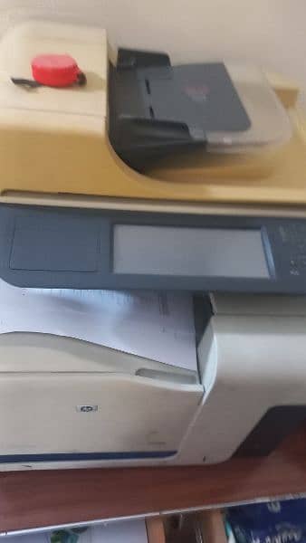 HP colour laser jet CM3530fs mfp modal 1