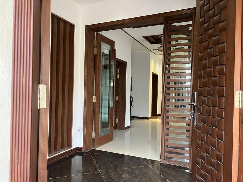 10 MARLA 3 BEDROOM APARTMENT FOR RENT IN ASKARI -11 LAHORE. 8