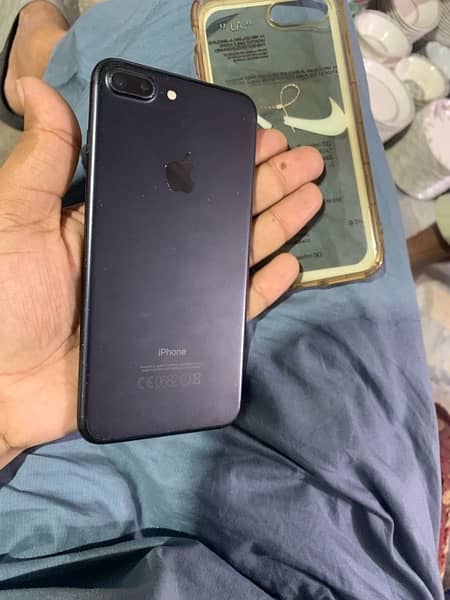 iPhone 7plus pta approved 2