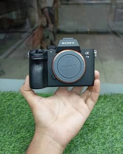 Sony A7 III body 0