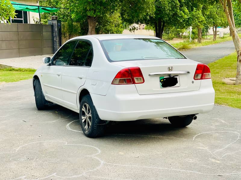 Honda Civic EXi 2005 4