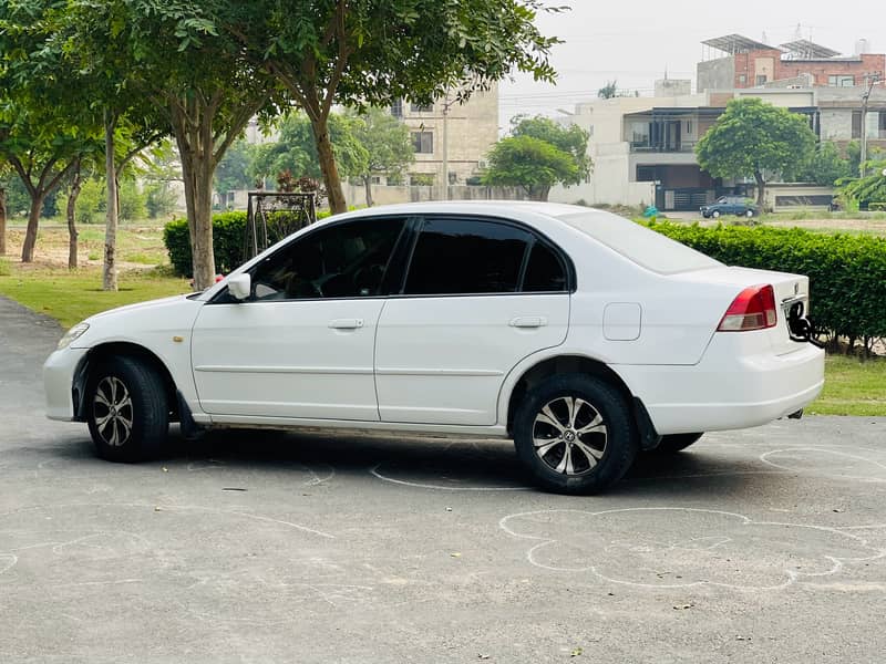 Honda Civic EXi 2005 5