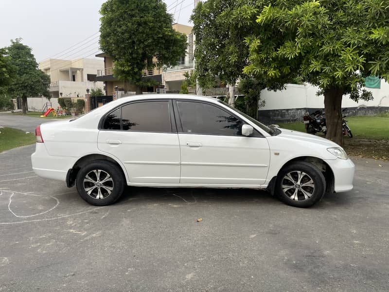 Honda Civic EXi 2005 11