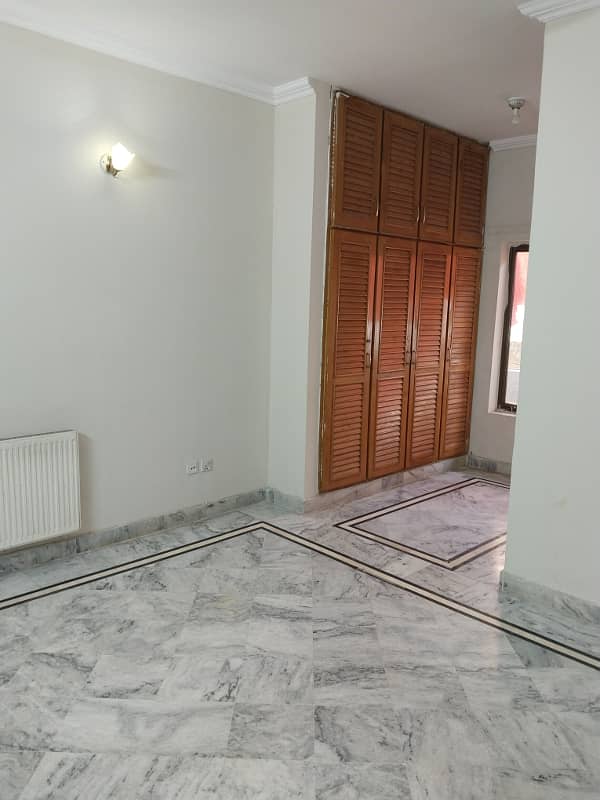 E-11 Upper Floor 2 Bed Margalla View 5