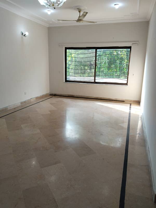 E-11 Upper Floor 2 Bed Margalla View 12