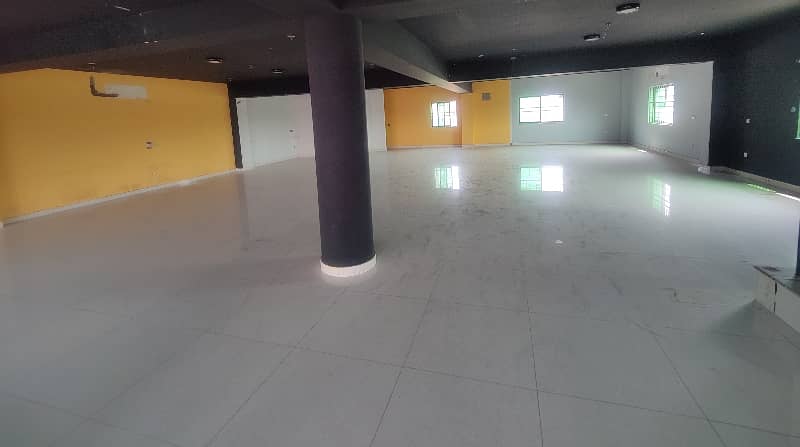 4rth FLOOR WITHOUT LIFT, 2 WASHROOMS FOR RENT 3