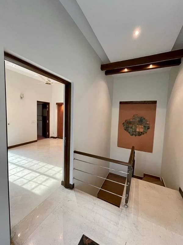 10 Marla Full House For Sale In DHA Phase 1,Block P, Reasonable Price And Suitable Location Pakistan Punjab Lahore. 14