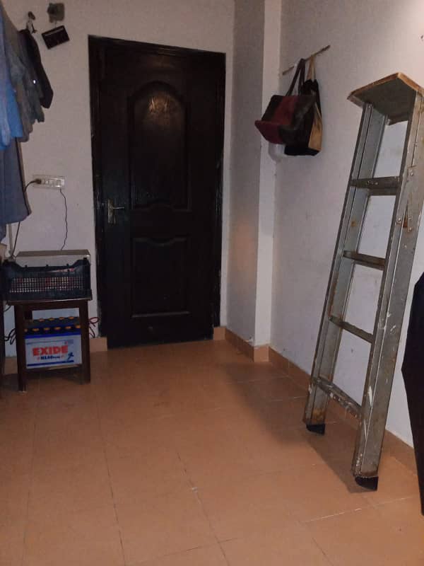 10 MARLA 3 BEDROOM APARTMENT FOR RENT IN ASKARI -11 LAHORE. 1