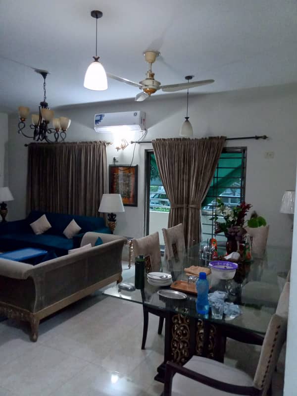 10 MARLA 3 BEDROOM APARTMENT FOR RENT IN ASKARI -11 LAHORE. 11