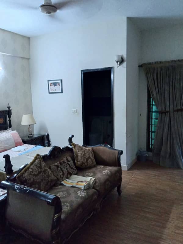 10 MARLA 3 BEDROOM APARTMENT FOR RENT IN ASKARI -11 LAHORE. 13