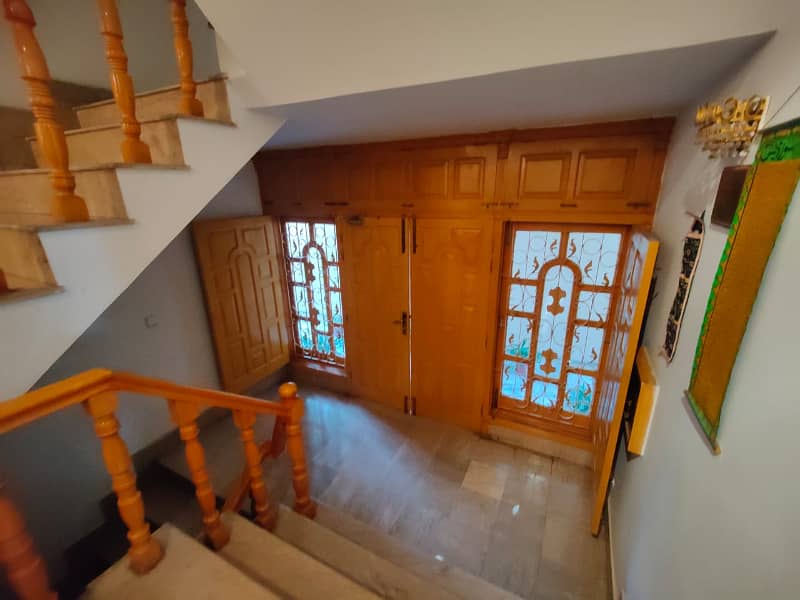 Hurry And Faster ! F-10 Main Double Road 6 Bedrooms Fully Renovated Triple Storey House For Sale Best For Investment 3