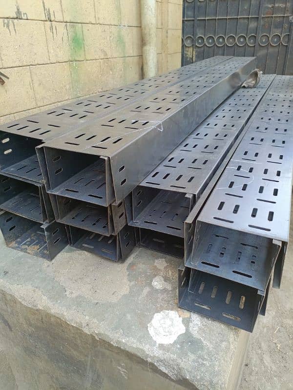 Cable tray wire mesh tray trollies hanging unit 1