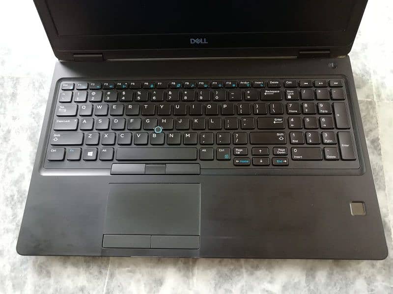 Dell Laptop Latitude 5591 4