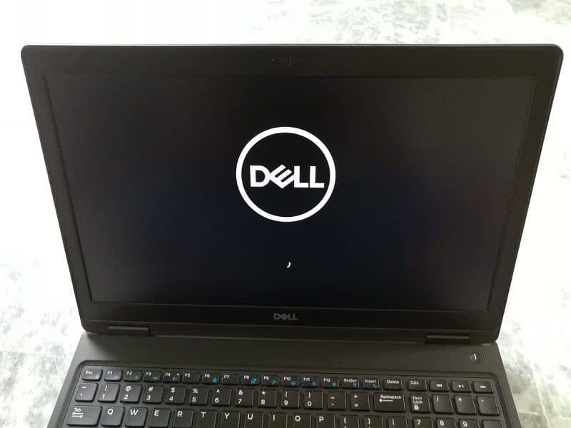 Dell Laptop Latitude 5591 8