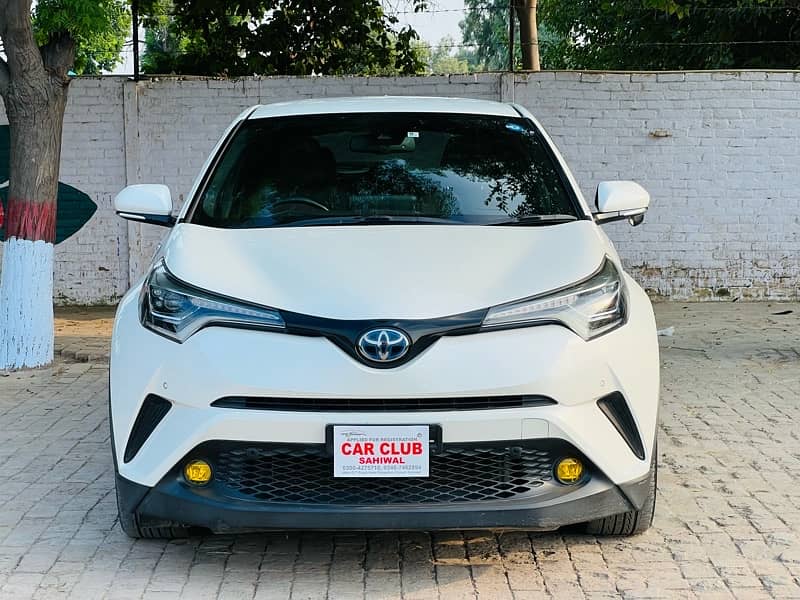 Toyota C-HR 2018 1