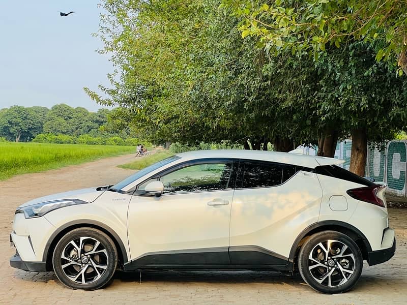 Toyota C-HR 2018 4