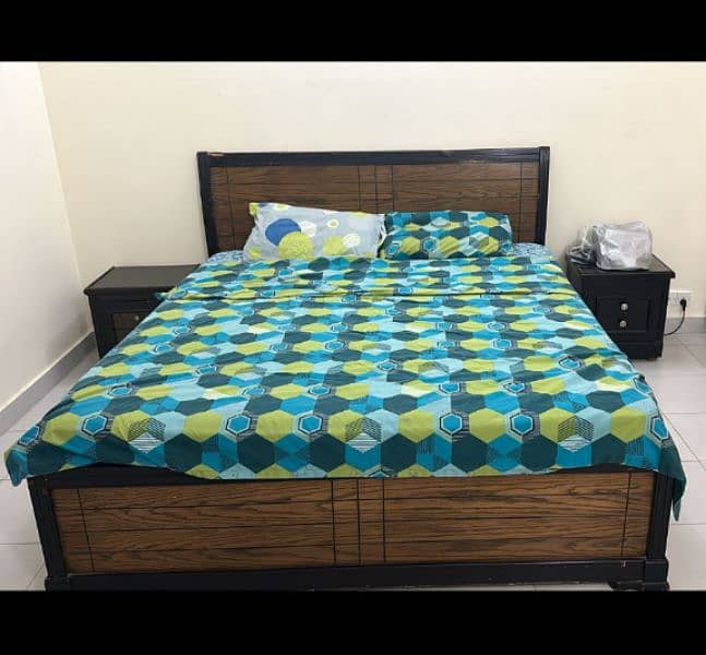 kings size bed in good condition for sale 1