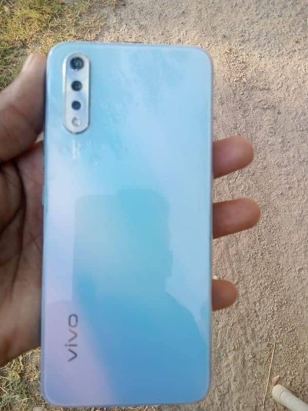 vivo S1 4/128 exchange posible fornt disply 8