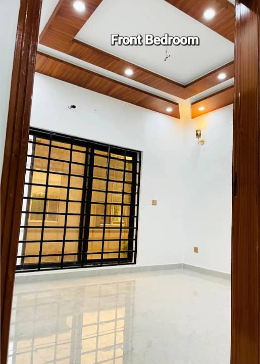 05 Marla Brand New House Next to Corner - Prime location : (B-block) in New Lahore city 17