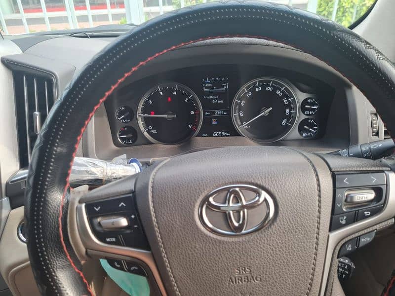 Toyota Land Cruiser 2018 4