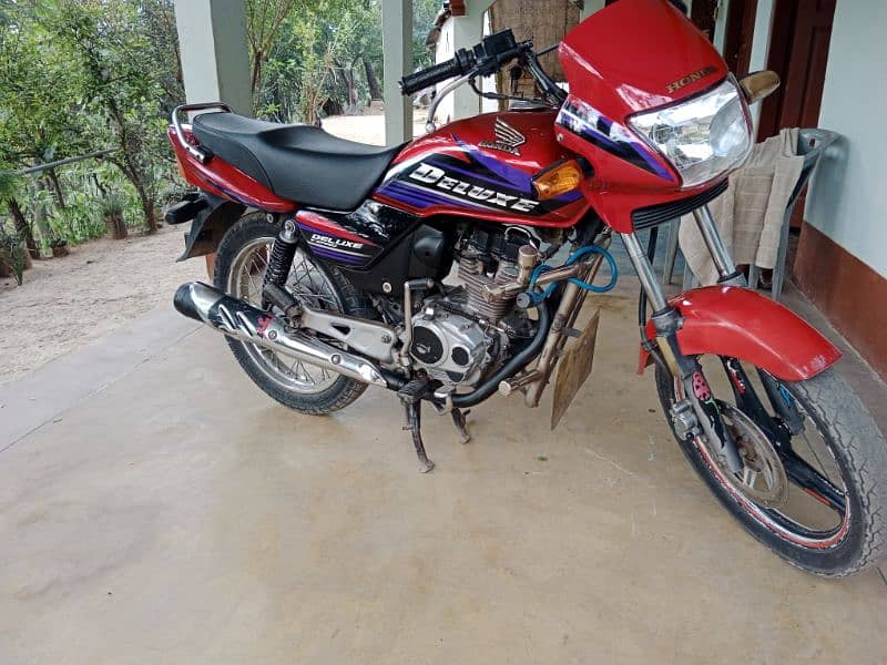 Honda deluxe 125 2013 0