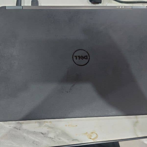 Dell Latitude E7450 Corei7 5th gen. 0