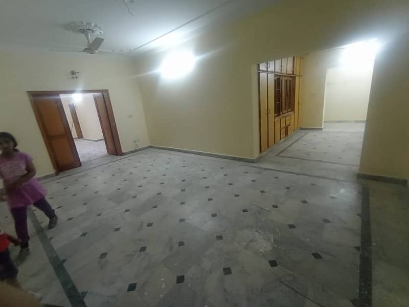 1 kanal tripple storey house for sale 2