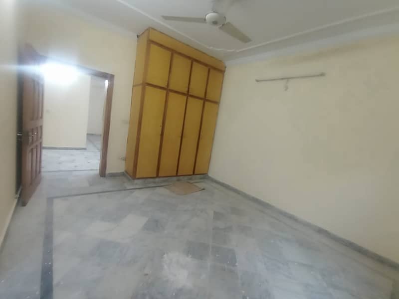 1 kanal tripple storey house for sale 5