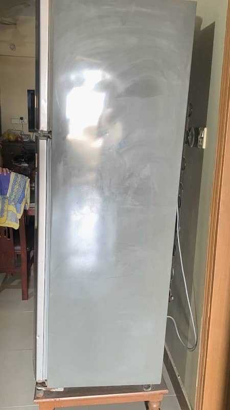 Used dawlance fridge 5