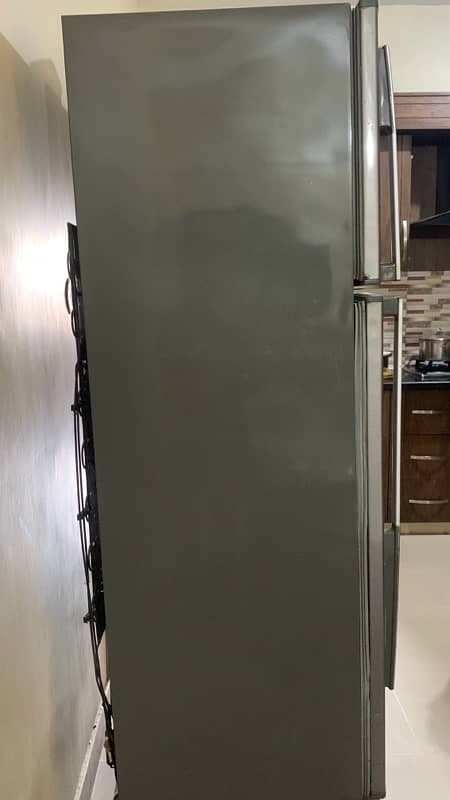 Used dawlance fridge 6