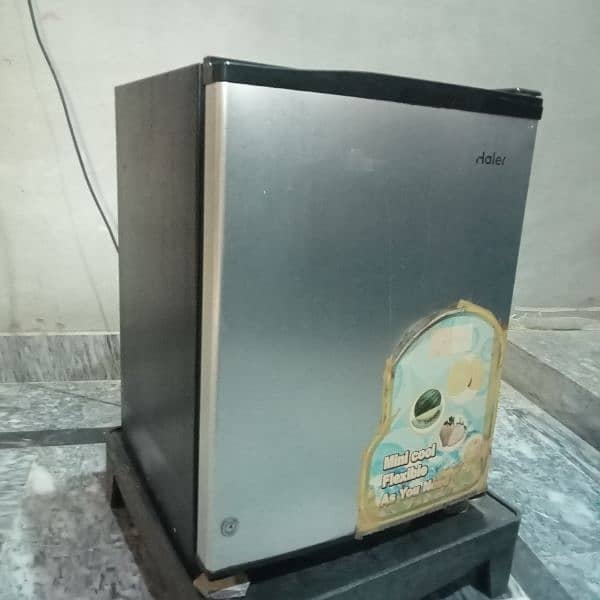 haier mini room fridge 3