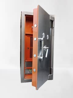 Safe & Bank doors