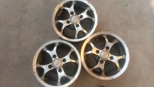 rim size 13 in good condition. note only 3 rim avaliable 0