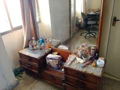 Dressing table for room 0