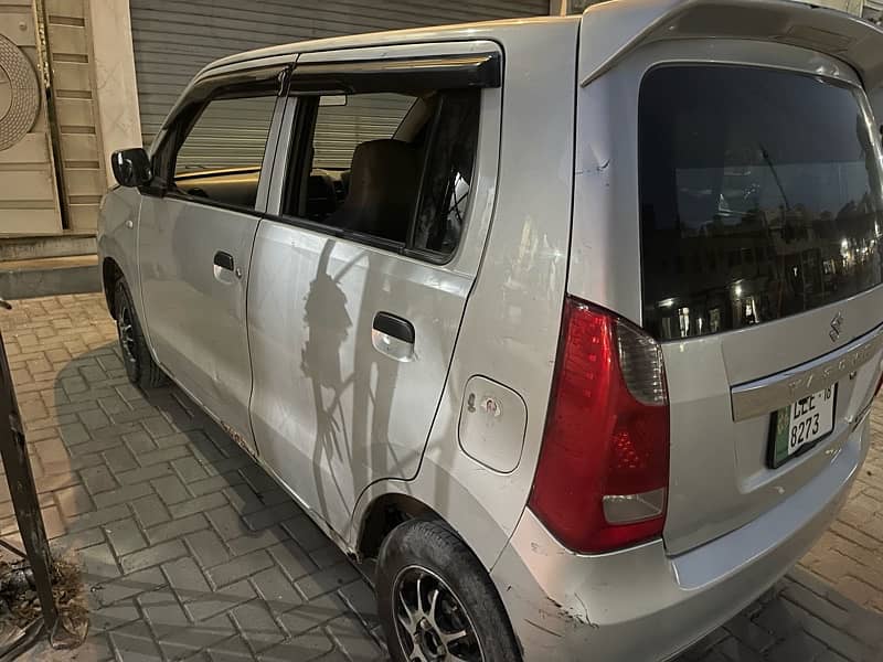 Suzuki Wagon R 2018 3