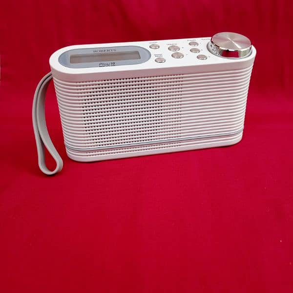 Roberts PLAY 10 Compact Portable Radio UK 1