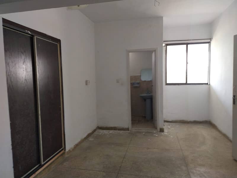 2 BD Apartment 1st floor, Naseer Tower (Main 200ft KU Rd Facing) 12