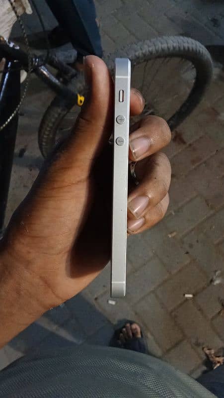 Iphone SE first generation Non pta 2