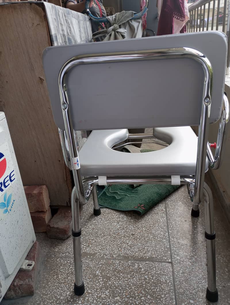 Patient toilet chair 1