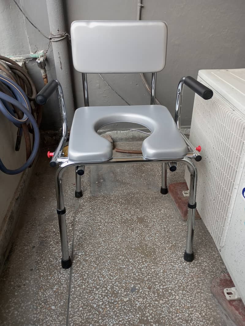 Patient toilet chair 3