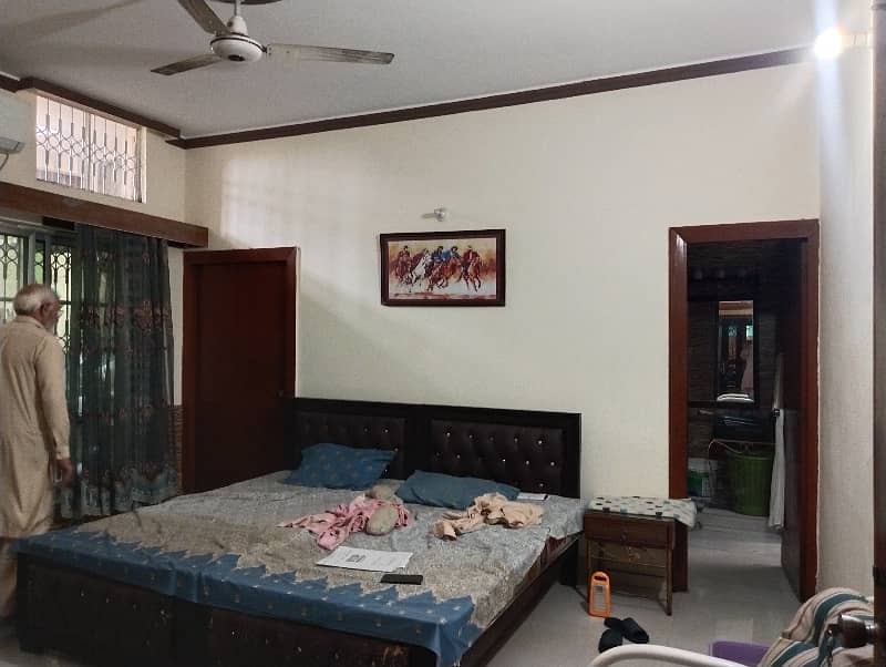 1 Kanal Beautiful Lower Portion Available For Rent In township A2 Lahore 7