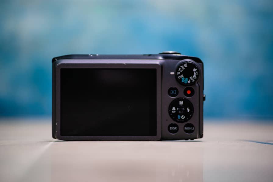 Capture Every Moment with the Canon SX270 HS! 1