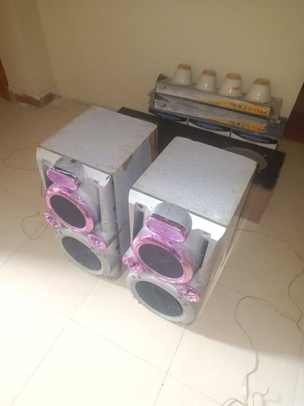 10×10 speakers 2